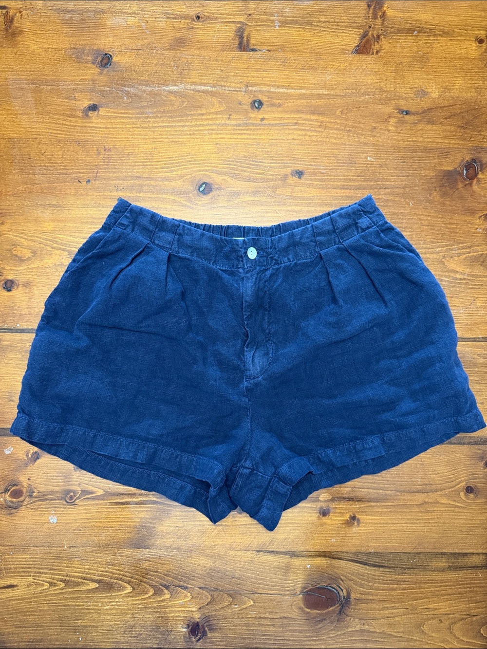 Bella Dahl Navy High-Waist Linen Shorts